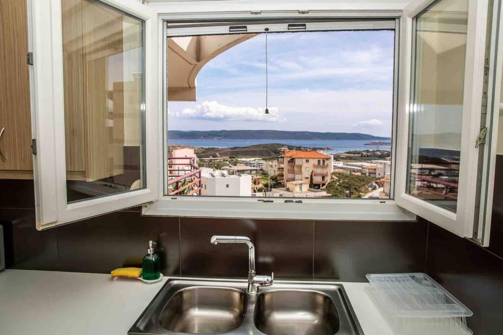 Lavrio Seaview 2Bdr Apt 4 Min Dive From The Sea Luaran gambar